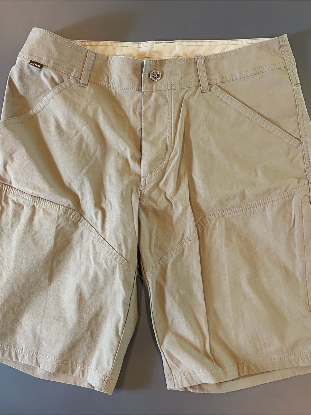 Kuhl Men's Tan Cargo ShortsFits 32 Waist d/t some shrinking